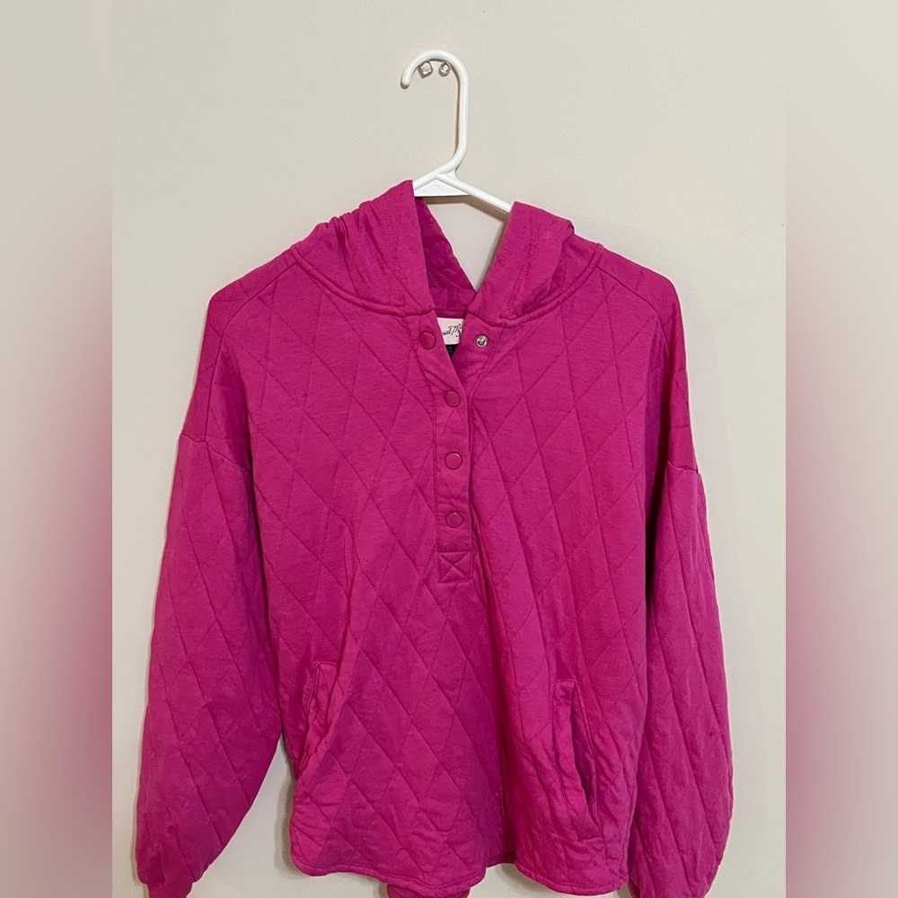 Universal Threads Sweatshirt
